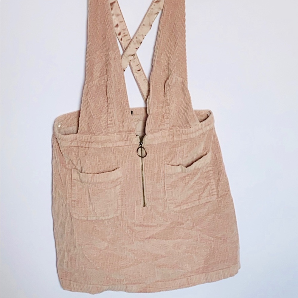 Overall skirt